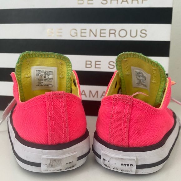 Neon Colors Converse Chucks - Picture 3 of 5